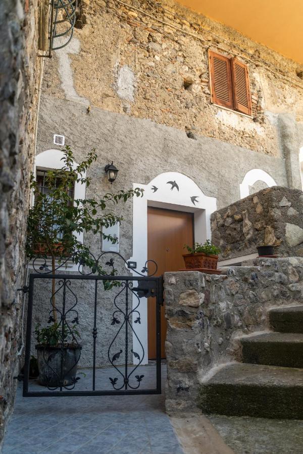 Il Cielo In Una Stanza Scalea Exterior foto
